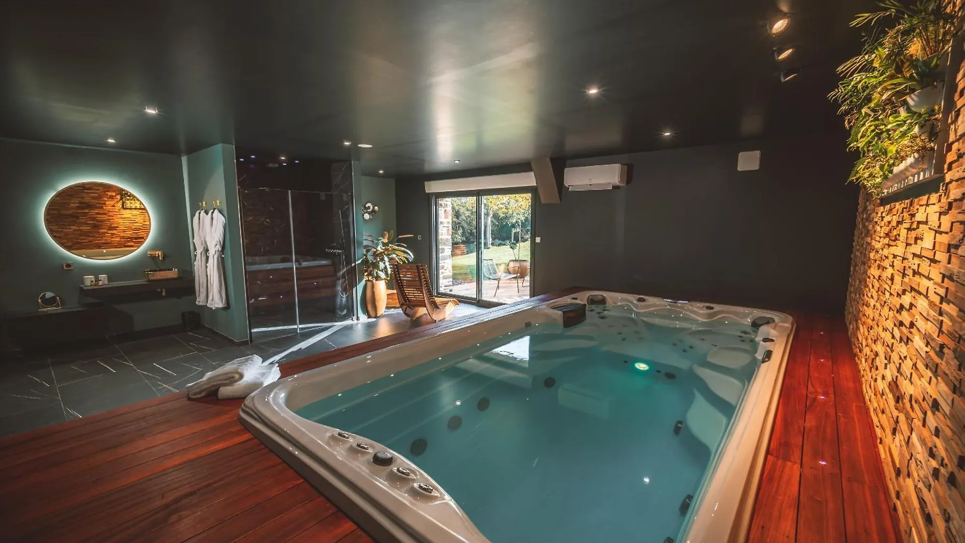 Love Gite Avec Spa Nage Privatif Et Espace Coquin - Le Secret De L'Elixir Argentré-du-Plessis
