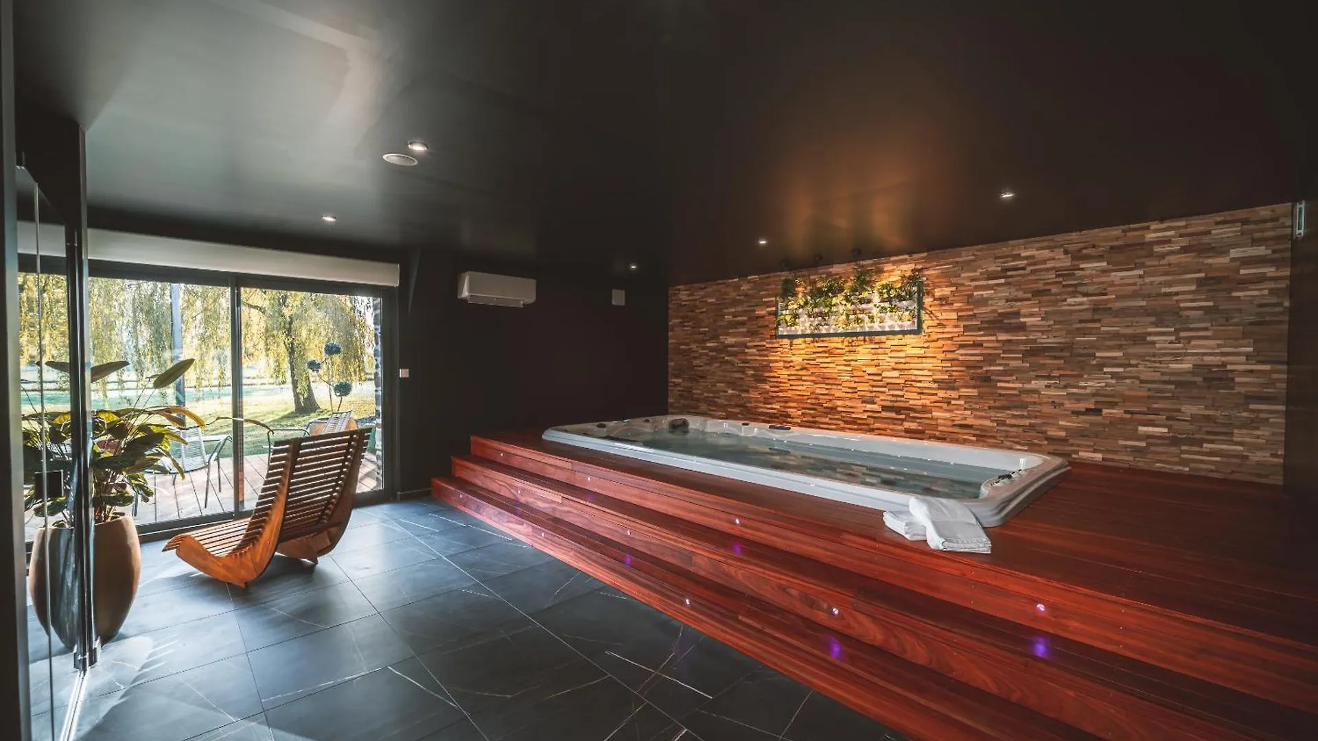 Love Gite Avec Spa Nage Privatif Et Espace Coquin - Le Secret De L'Elixir Argentré-du-Plessis Francia